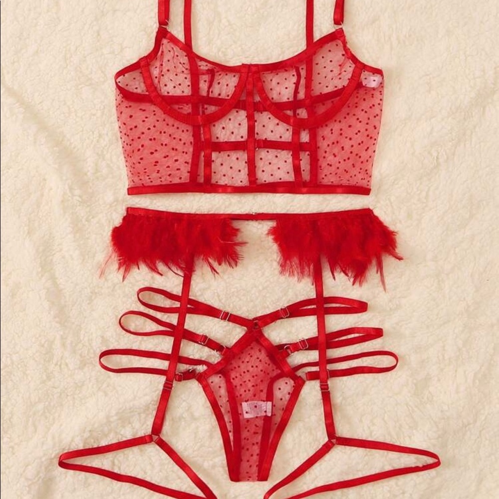 ‘Hot Tamale’ Garter Set